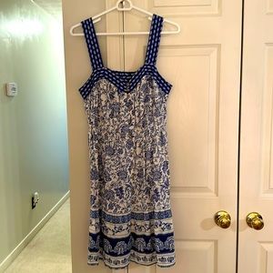Ladies Medium Dress Knox Rose from Target Blue & White Floral never worn no tag